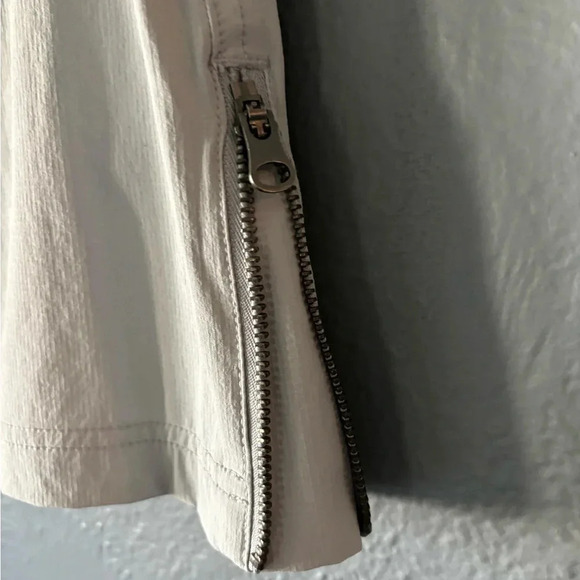 Athleta | side zip | tie waist | zipper detail | skort | grey | size 2 - Picture 14 of 14